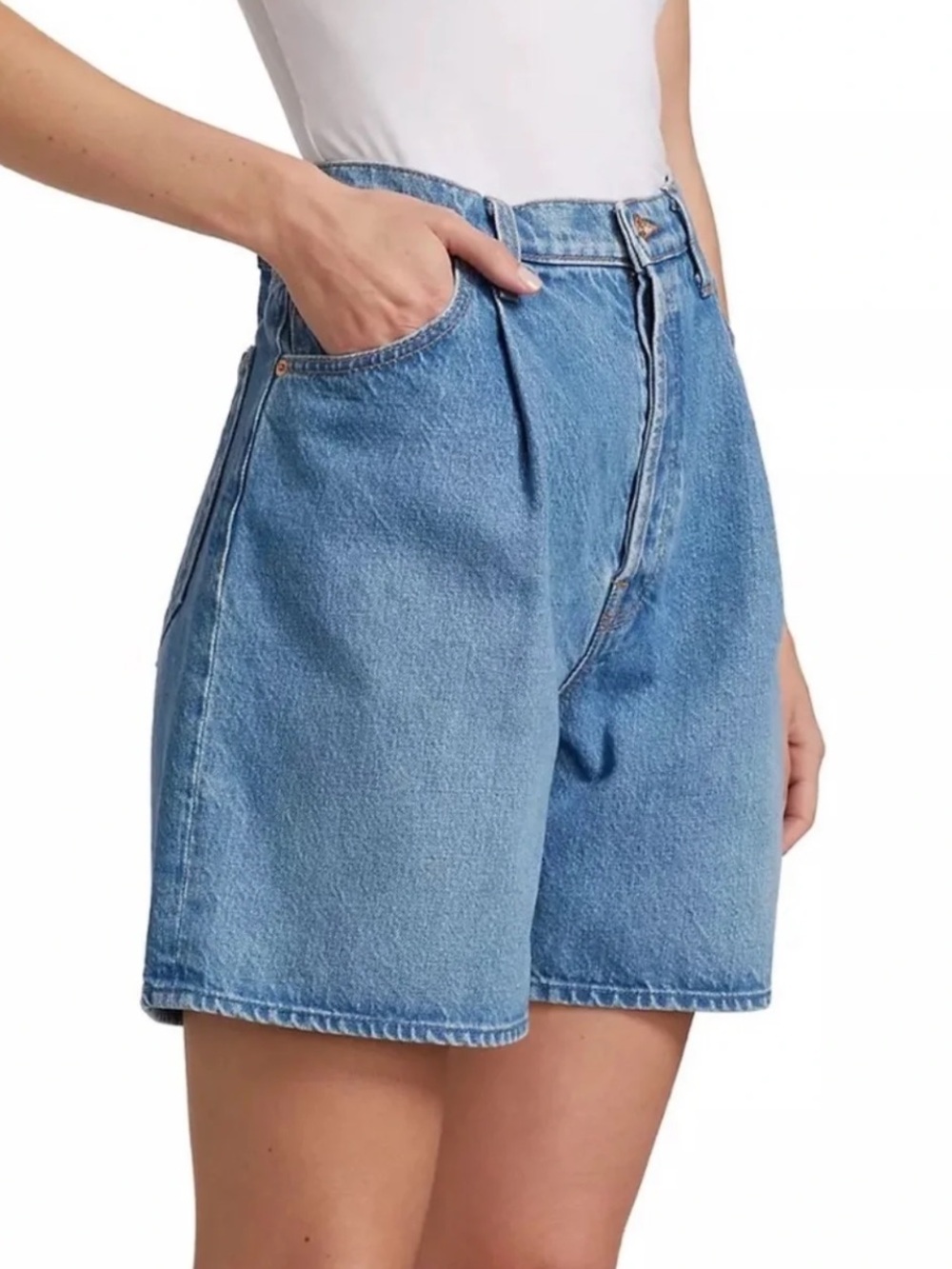 Mother Snacks The Pleated Fun Dip Short Denim Mom Shorts Size 28